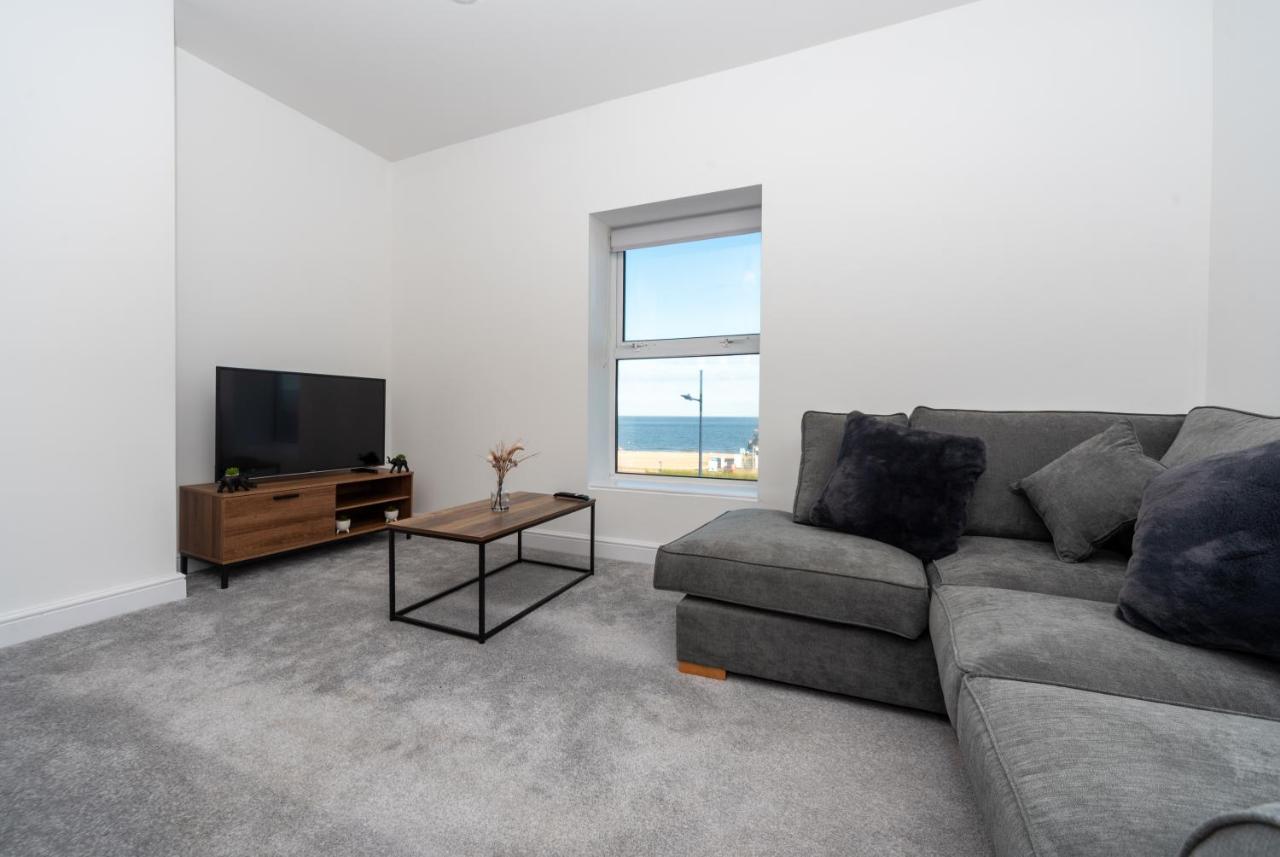 Sea Views Modern Two Bedroom Apartment ローストフト エクステリア 写真