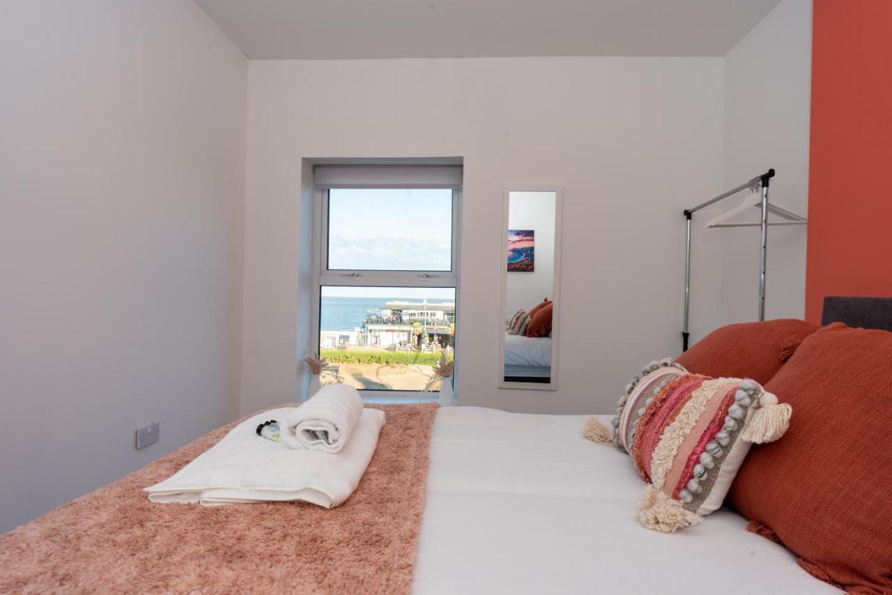 Sea Views Modern Two Bedroom Apartment ローストフト エクステリア 写真