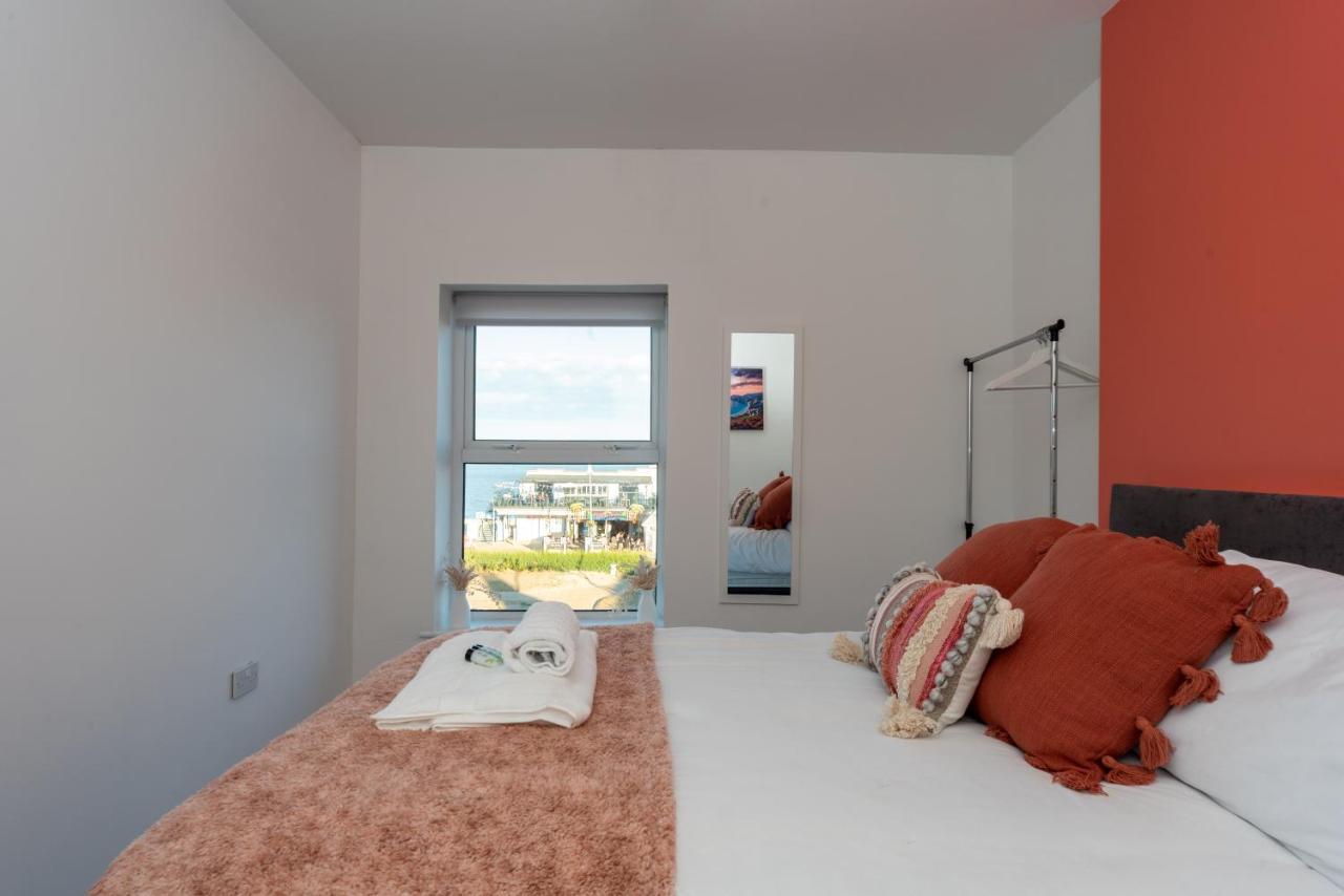 Sea Views Modern Two Bedroom Apartment ローストフト エクステリア 写真