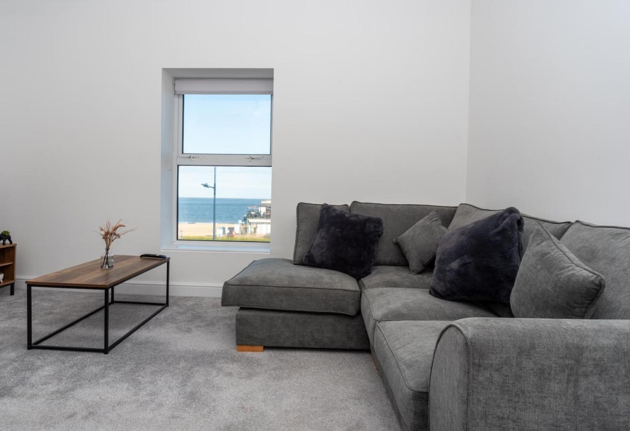 Sea Views Modern Two Bedroom Apartment ローストフト エクステリア 写真
