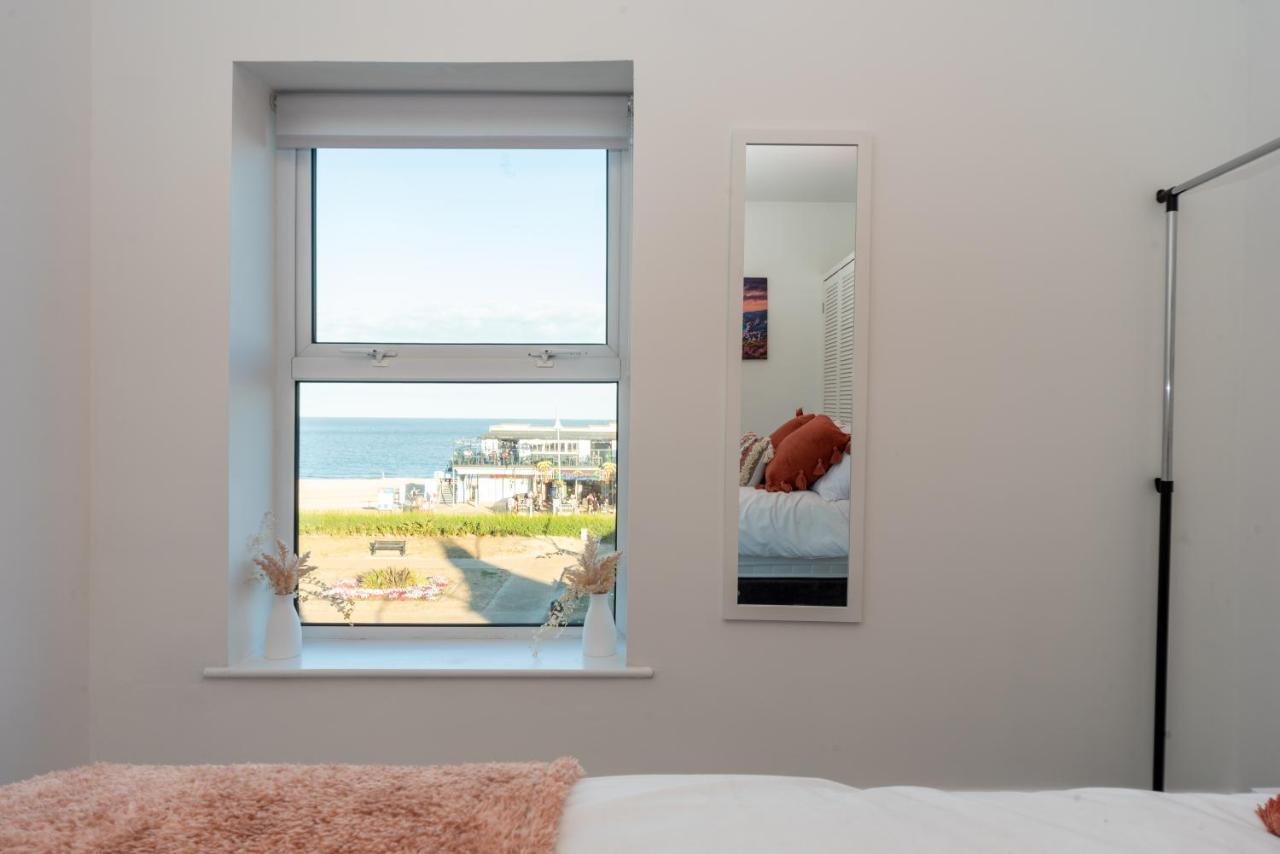 Sea Views Modern Two Bedroom Apartment ローストフト エクステリア 写真