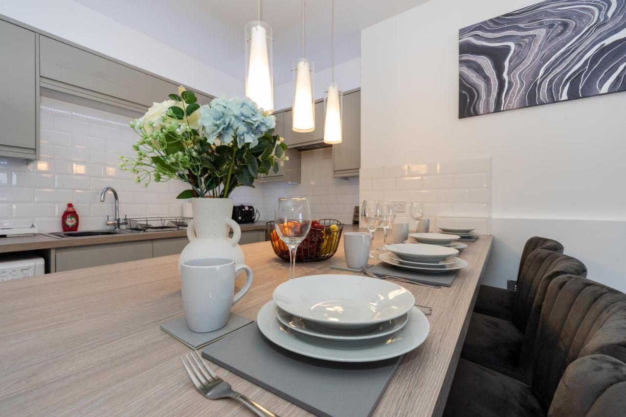 Sea Views Modern Two Bedroom Apartment ローストフト エクステリア 写真